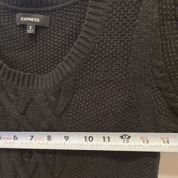 Express Knit Black Top - Picture 4 of 8